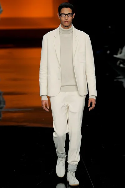 Look 2